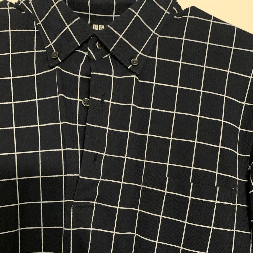 Uniqlo Navy and White Lines Half Bottoms - Picture 4 of 5